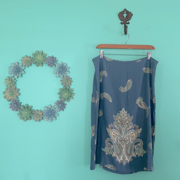 Old Navy-paisley pattern skirt - Picture 2 of 5